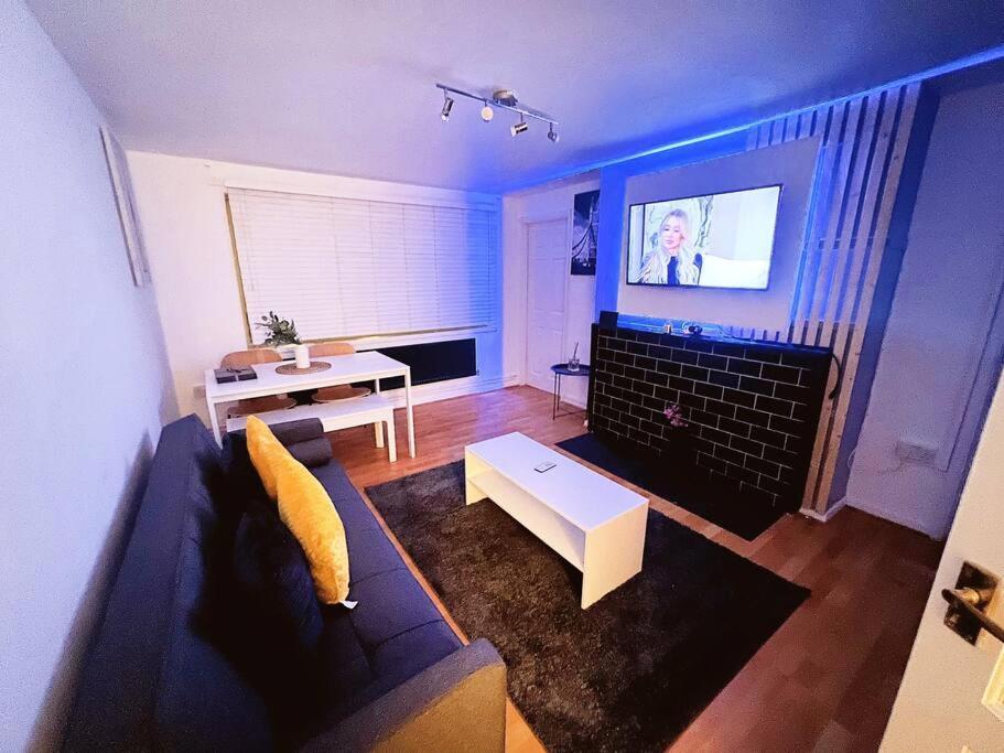 Cosy Croydon Apt Sleeps 5 Extérieur photo