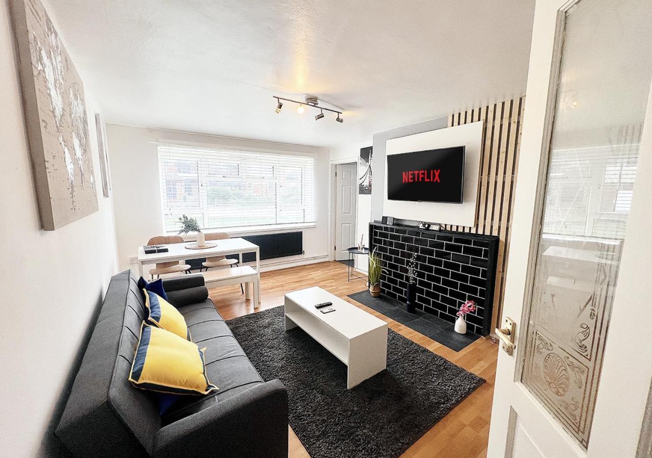 Cosy Croydon Apt Sleeps 5 Extérieur photo